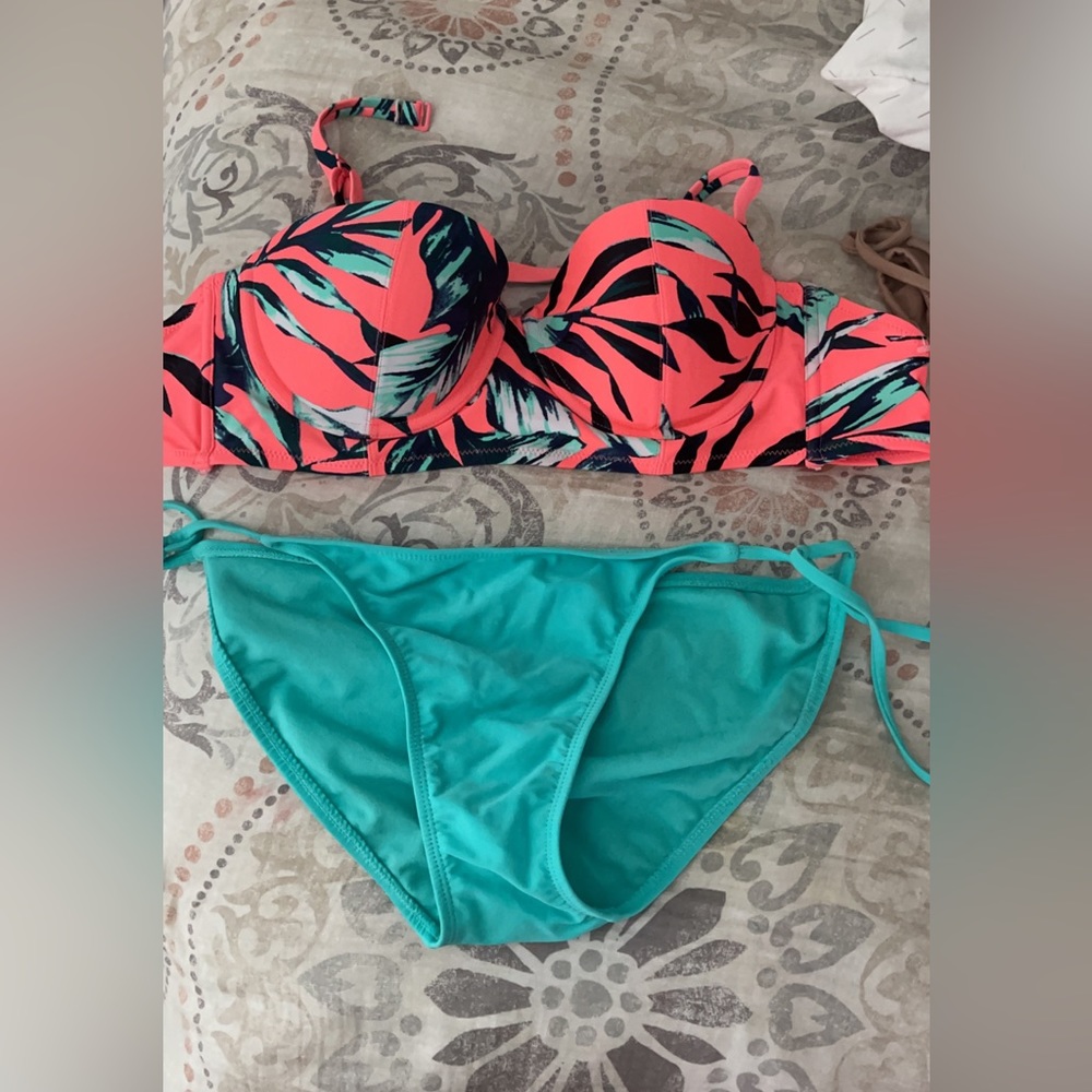 Old Navy bikini size M